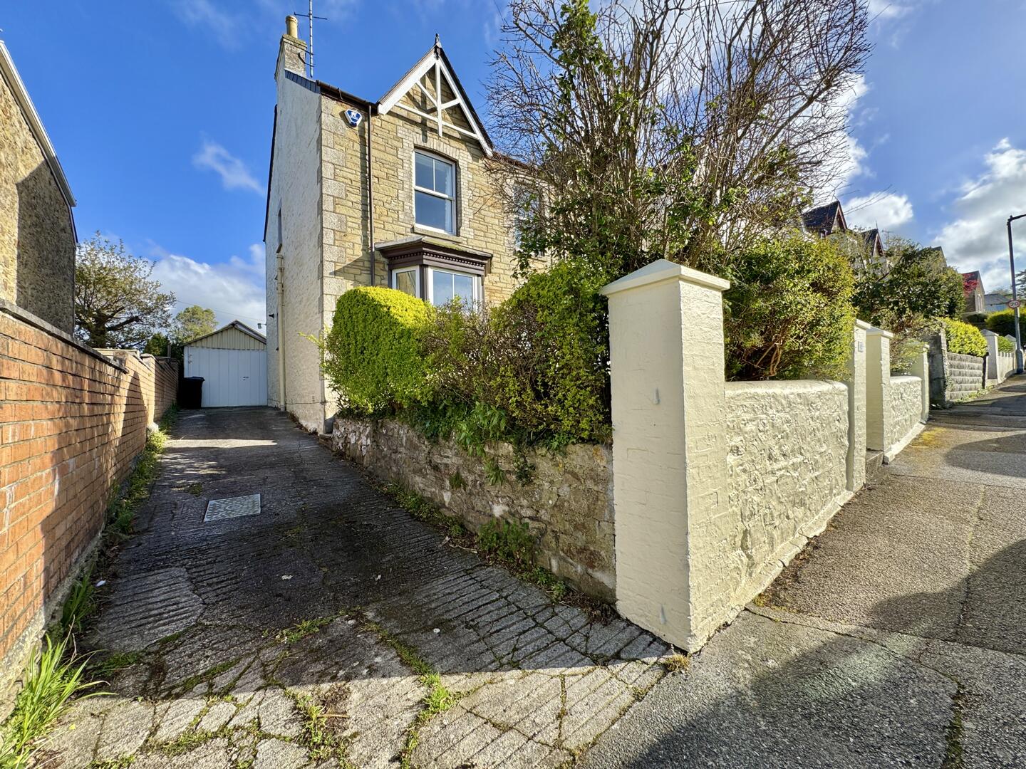 4 bed property in Daniell Road, Truro